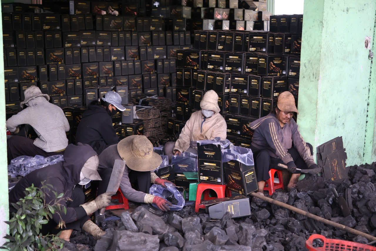 Charcoal Packing Line