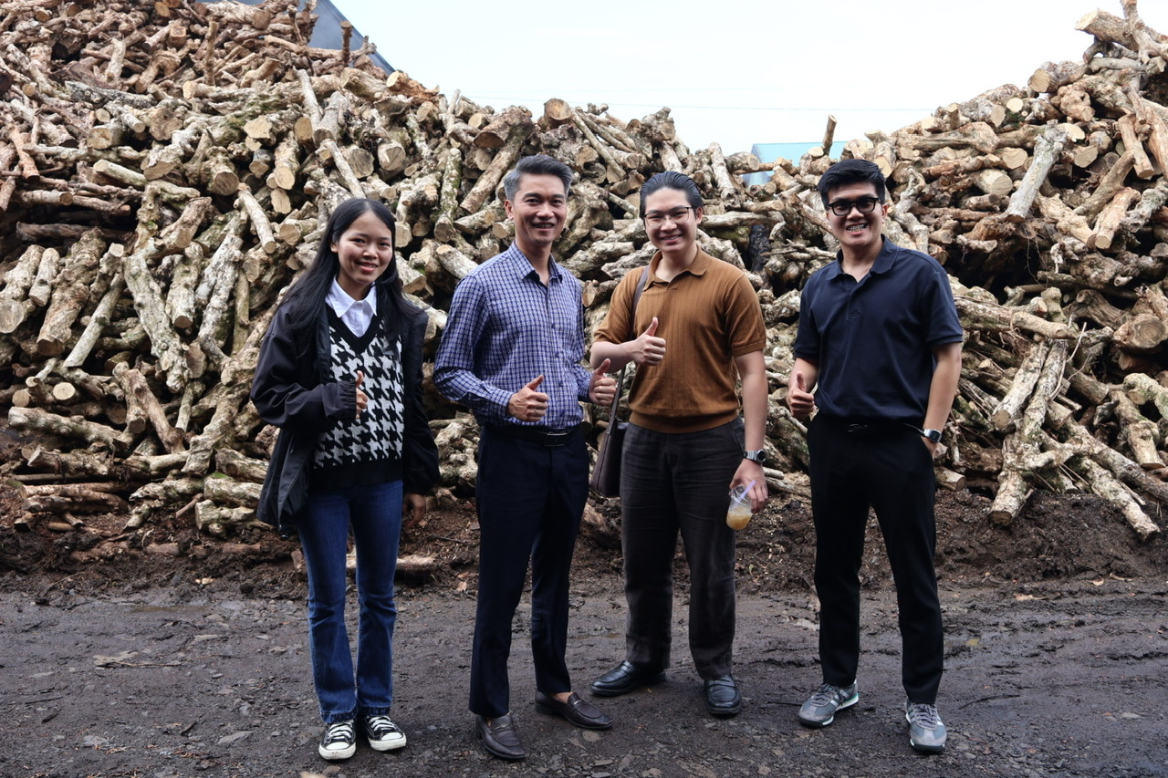 Welcoming Our Singaporean Partner to Vietnam – From Product Evaluation to Factory and Packing Inspection
