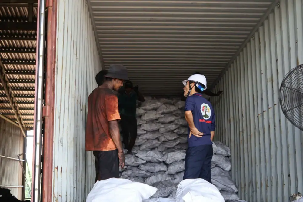 40HC Charcoal Container Loading