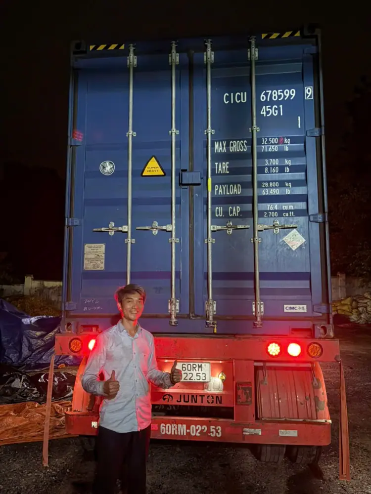 Sealed Charcoal Export Shipment
